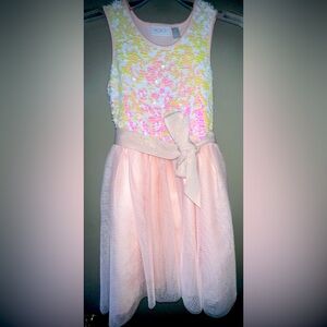 Girls dress